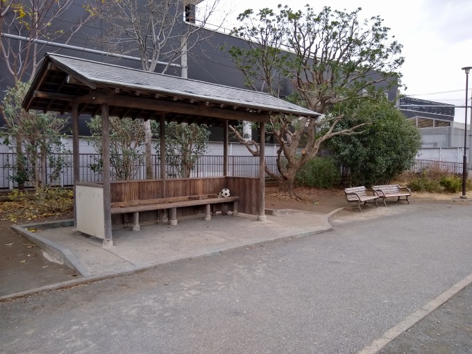 樽町しょうぶ公園ベンチ