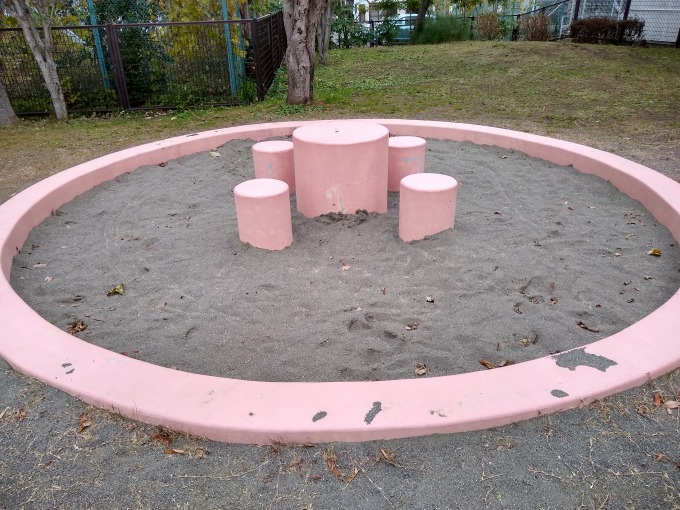 綱島ヒコーキ公園砂場
