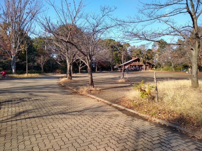 綱島公園広場