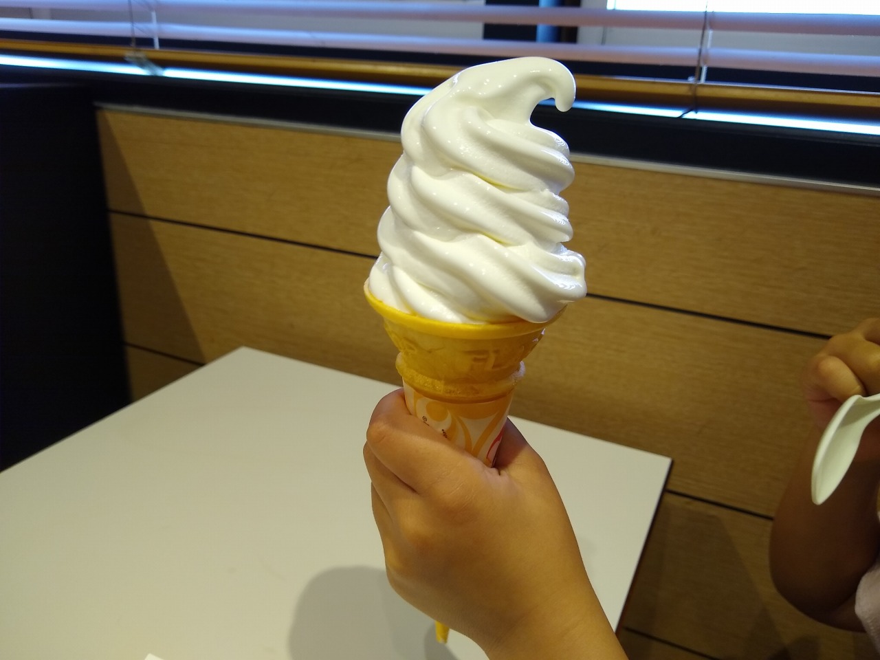 マクドナルドの100円ソフトクリーム