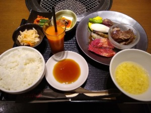 焼肉トラジトレッサ横浜店ランチ