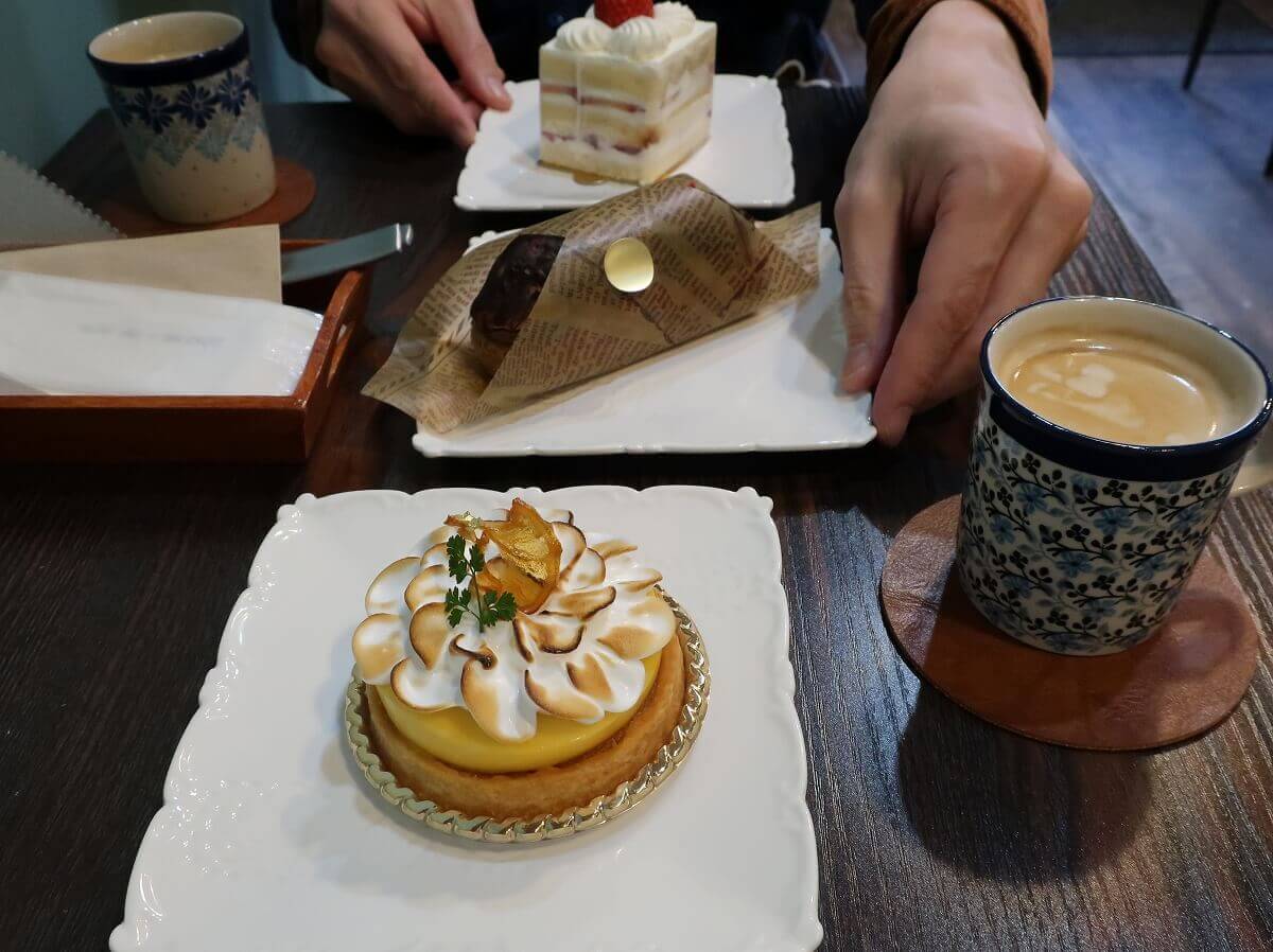 Cafe Konditorei KALASカフェ