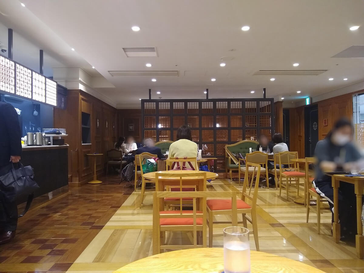 ザロイヤルカフェ横浜