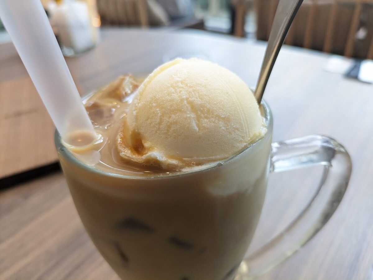 ドトール珈琲店　ゼリー入りカフェオレフロート