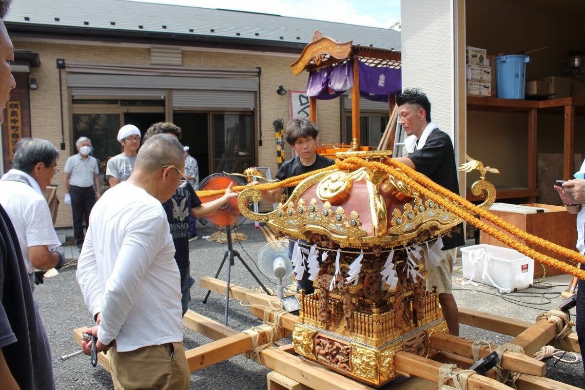 中町神輿準備