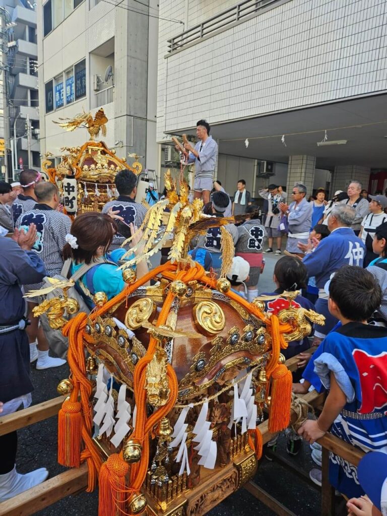 中町提供写真2024年諏訪神社例大祭（大人神輿と子供神輿）