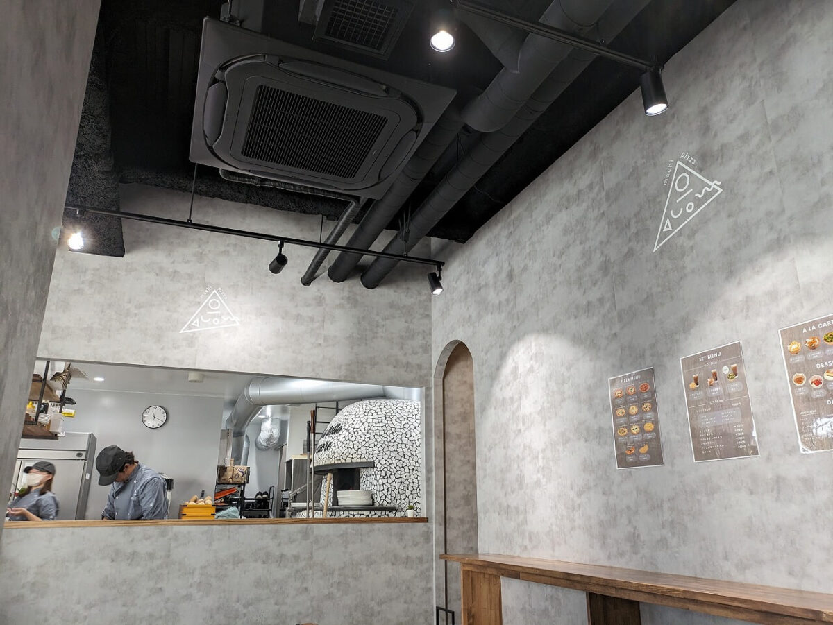 街のピザ屋さん（綱島新店）店内