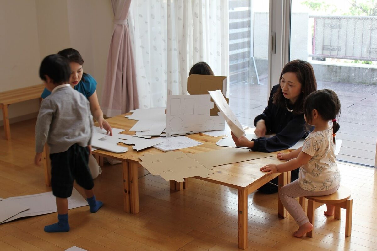 リトルモンテギフトスクール幼児クラス体験レッスン(こどもかいぎ)