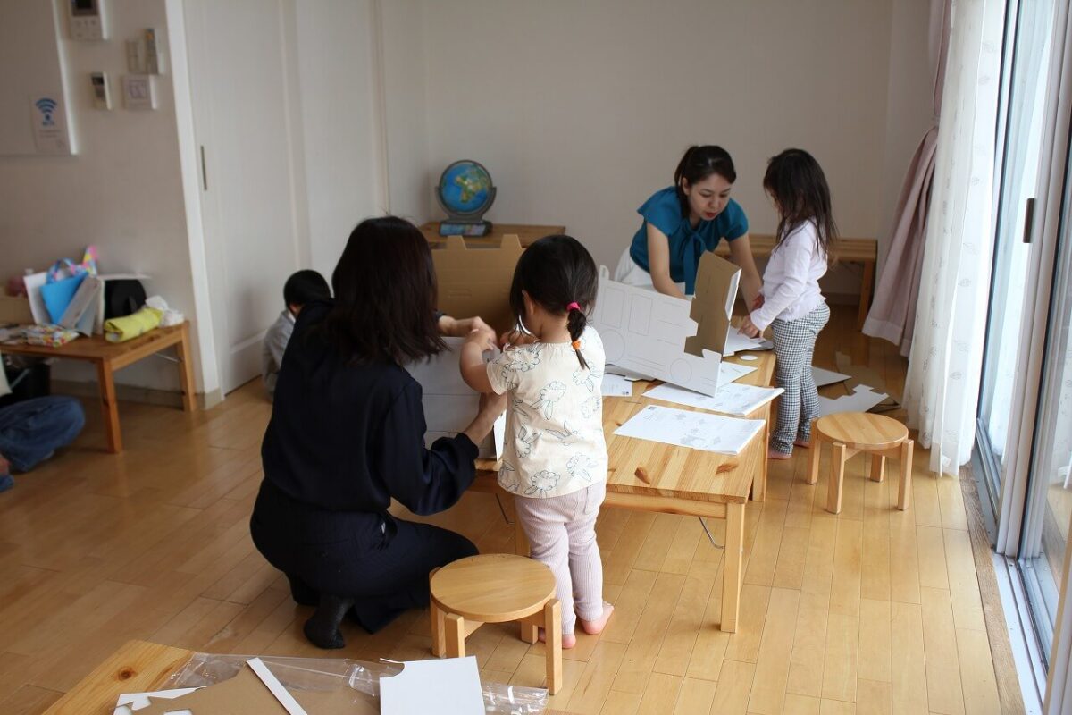 リトルモンテギフトスクール幼児クラス体験レッスン(こどもかいぎ)