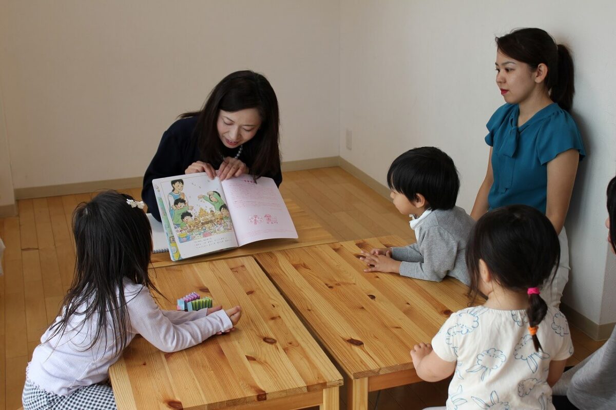 リトルモンテギフトスクール幼児クラス体験レッスン(こどもかいぎ)