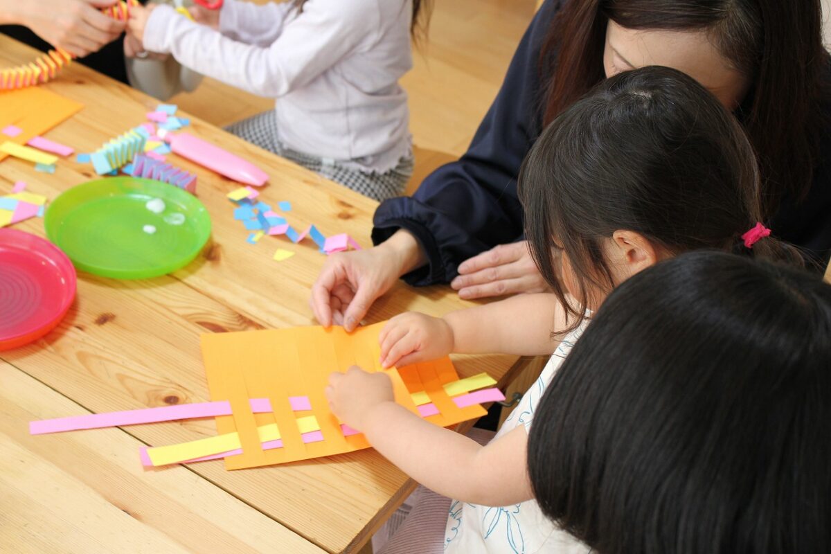 リトルモンテギフトスクール幼児クラス体験レッスン(格子編み)