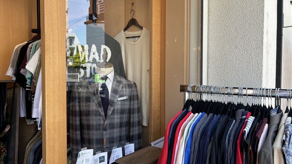 NINE ROVER古着屋店内