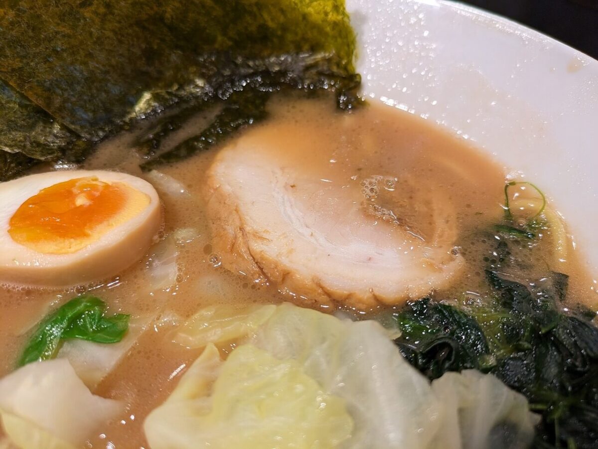 銀家綱島店のレディースラーメン