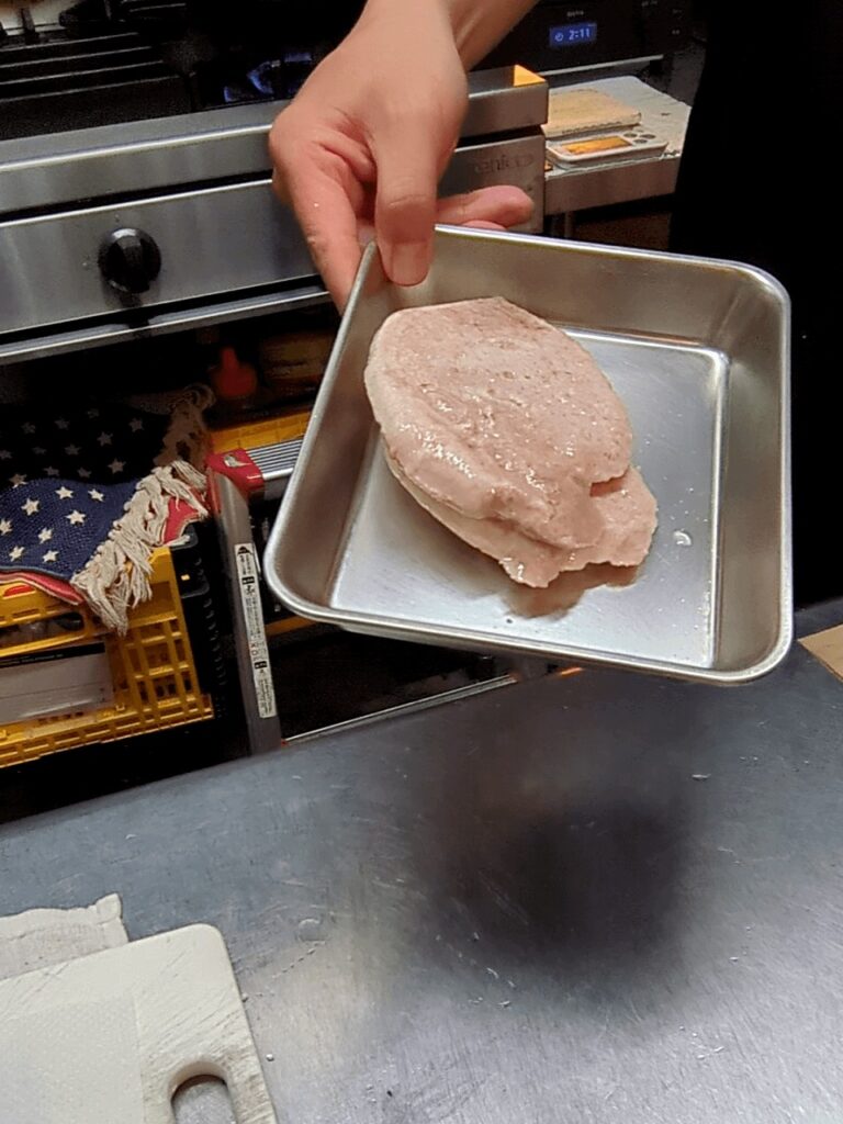ステイブラー日吉ポークサンド作り方