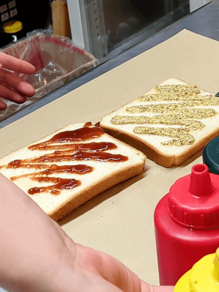 ステイブラー日吉ポークサンド作り方