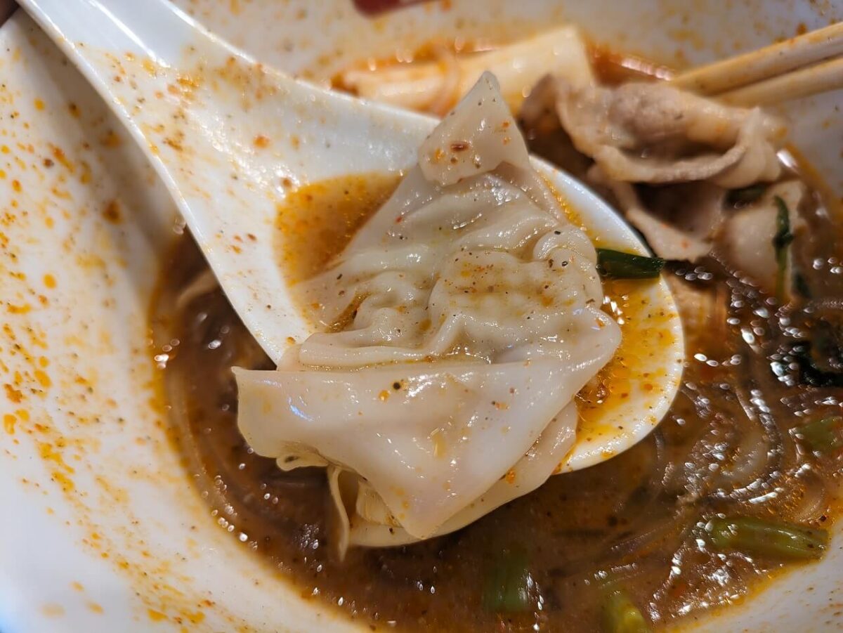 カスタム具材「肉入りワンタン」(七宝麻辣湯綱島店)