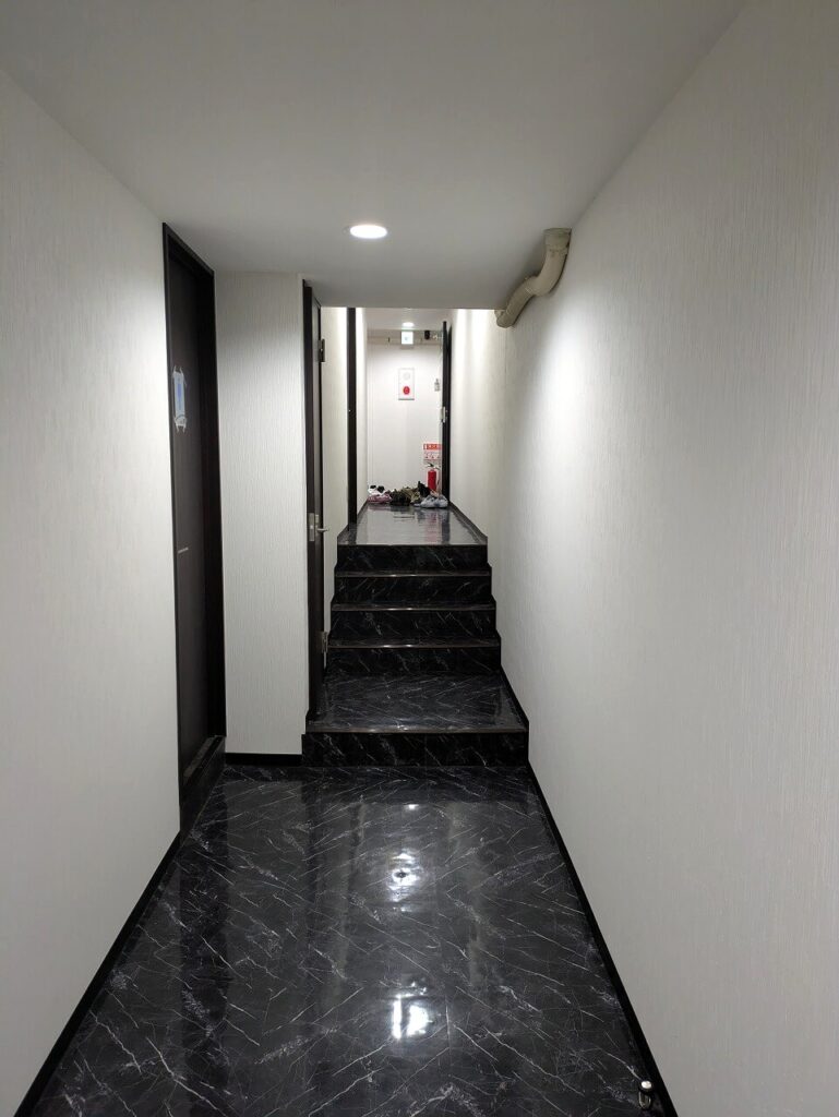 トレステ綱島入口