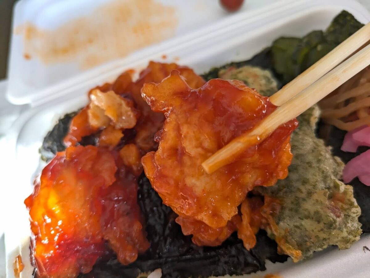 けいゆー（のり・エビチリ弁当）