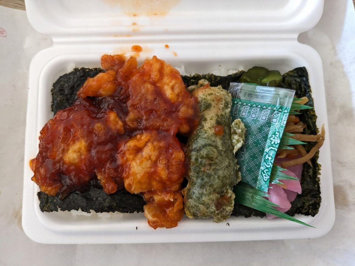 けいゆー（のり・エビチリ弁当）