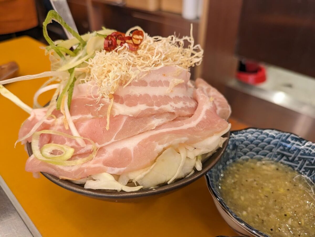 月島もんじゃたまとや綱島の豚ネギ塩もんじゃ