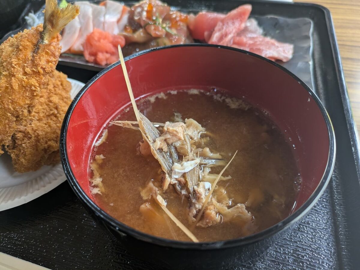 早鈴直売所土日限定食べ放題(あら汁)