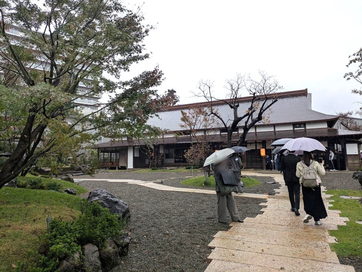 新綱島MICCA OMOYA(庭園側)